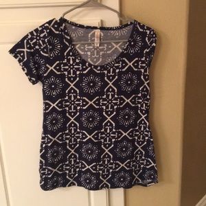 Lula Roe Classic Tee